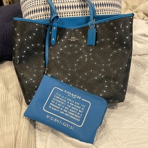 Coach reversible city tote blue & black